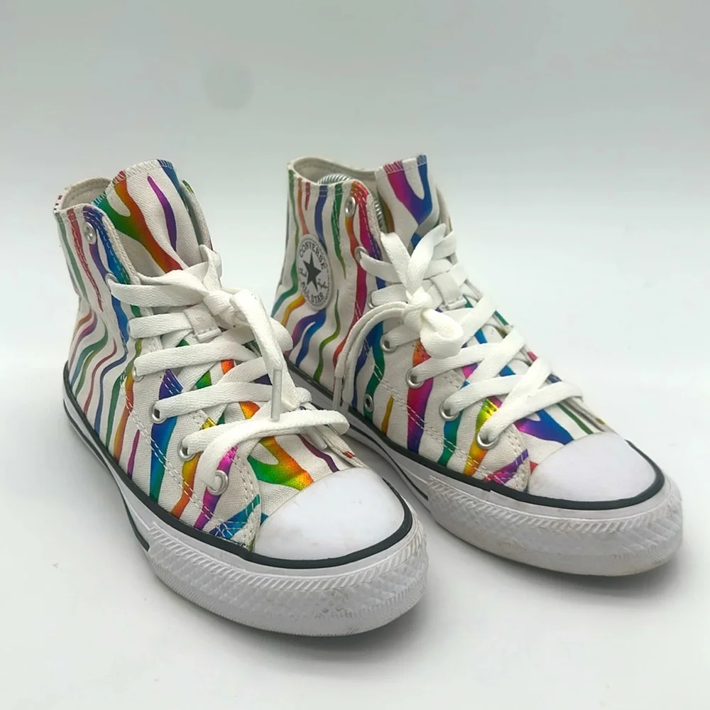 Converse Chuck Taylor Metallic Rainbow Stripe All Star Sneakers Junior Size US 4